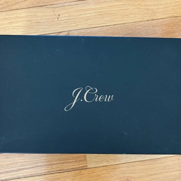 New in box J. Crew Black Kid Suede Classic stacked Heel Pumps (6) - Picture 5 of 10